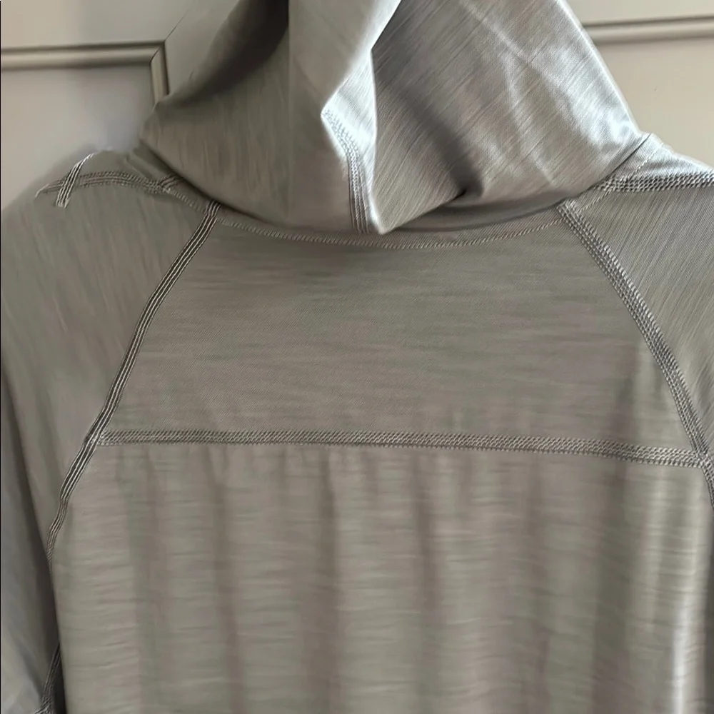 Tommy Bahama Gray islandactive XL hoodie - Picture 6 of 6